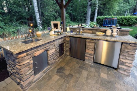 Best Countertop For An Outdoor Kitchen, How To Tile Outdoor Kitchen Countertop
